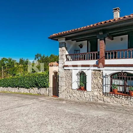 Casa Carmen 5 Situada En Zona Muy Tranquila A 2 Km De Ribadesella * Collera